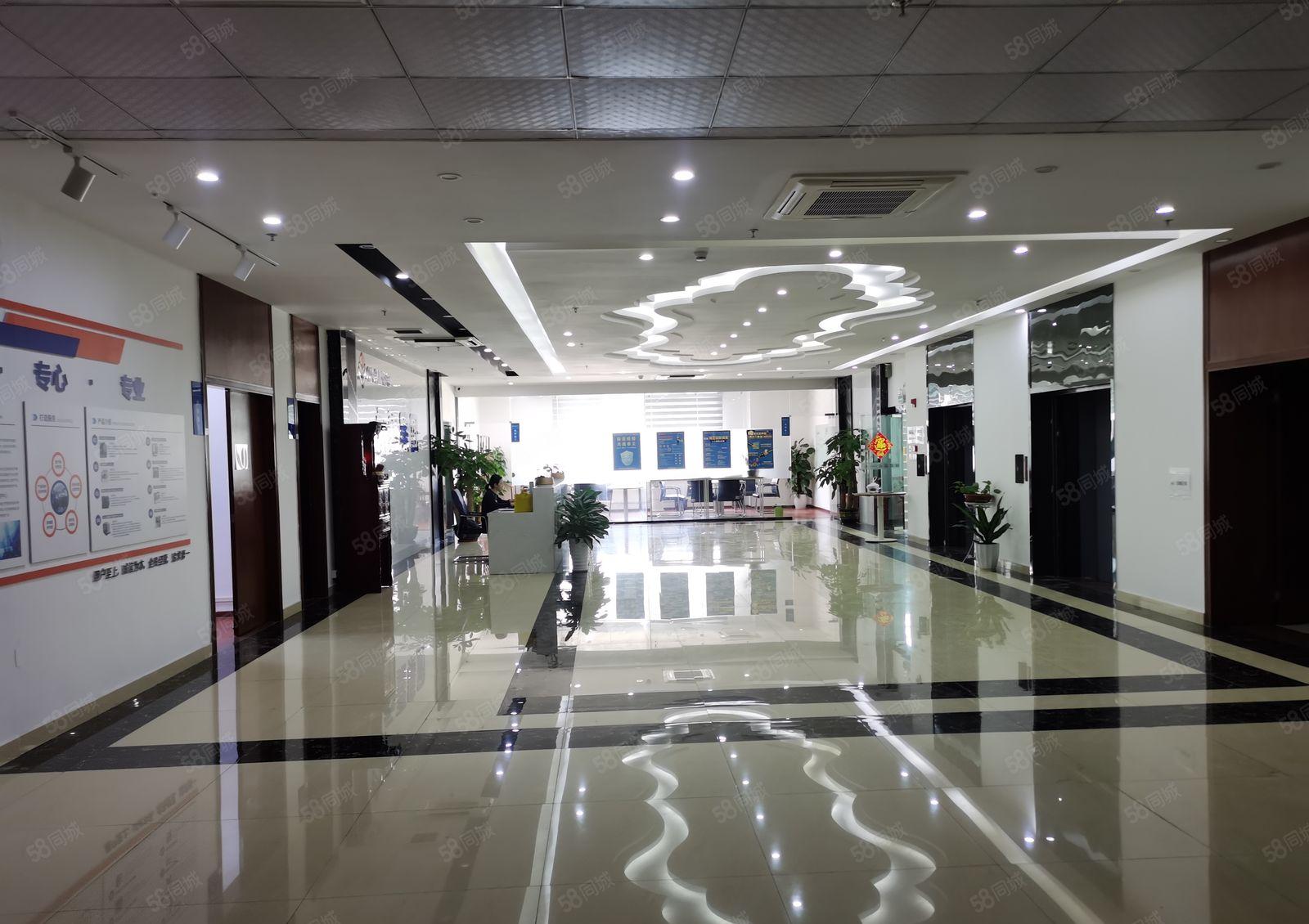 龙华区观湖街道，新出二楼3150平方，带无尘车间，厂房出租