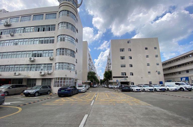 25元起龙华大浪原房东厂房出租500平，空地大可办环评