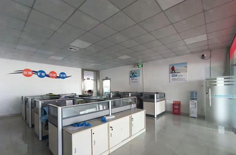观澜桂花无尘车间出租，前台办公室水电齐全，一整层2500平米