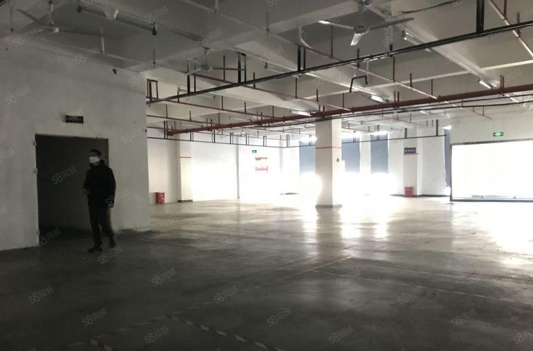 龙华高速出口原房东高薪红本办公厂房1400平有装修面积可分