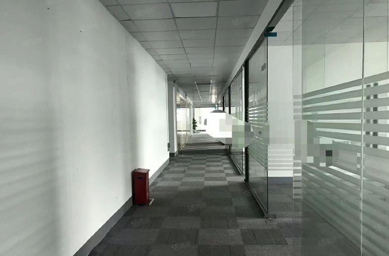 龙华上芬龙胜双地铁站1450平办公厂房出租，带装修可分