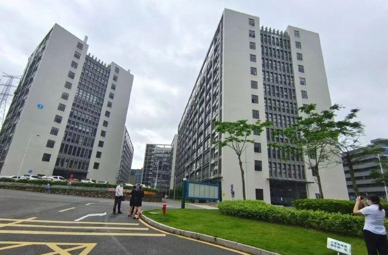 龙华大浪科技园楼上1000平方精装修办公室厂房仓库出租