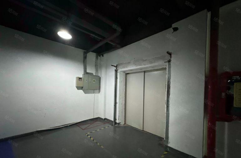 龙华大浪浪口原房东300平厂房仓库出租 电梯口 方便上下货