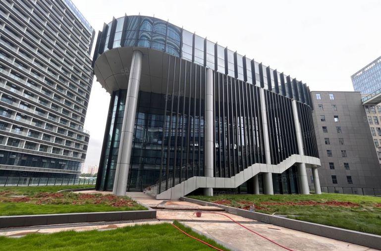 观澜高新科技园豪华全新红本单层5000平层高15米丙二类消防