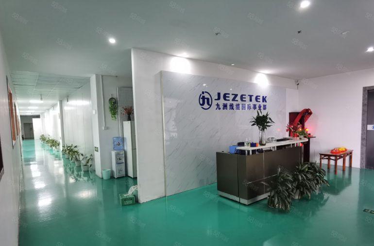 观澜大水坑精装修厂房出租1200平方，原房东大型园区实际面积