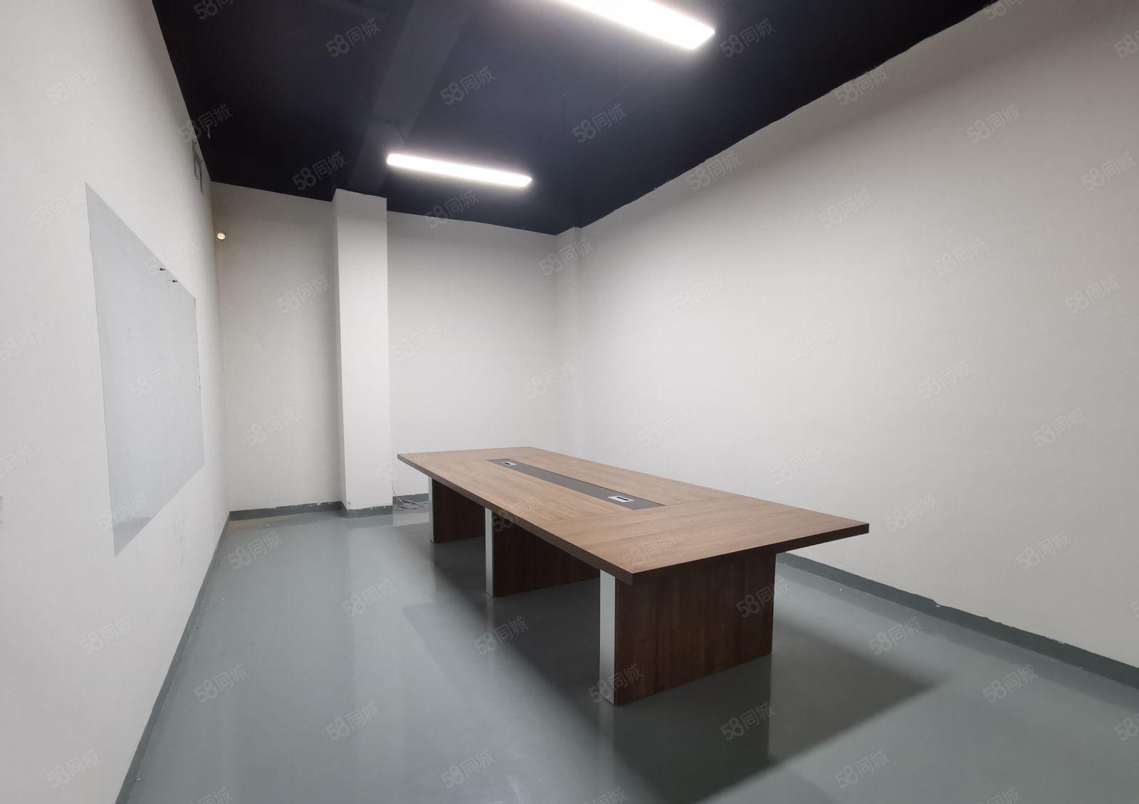 观澜福民茜坑1100平楼上精装修办公室带无尘车间厂房出租