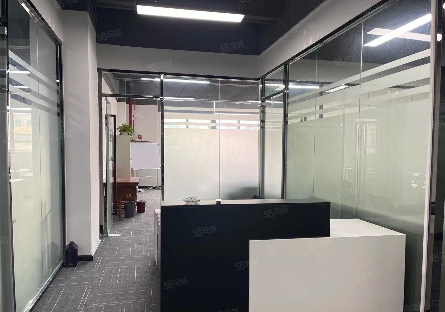 龙华大浪厂房出租可分租300平办公室仓库出租彩光好空地大招租