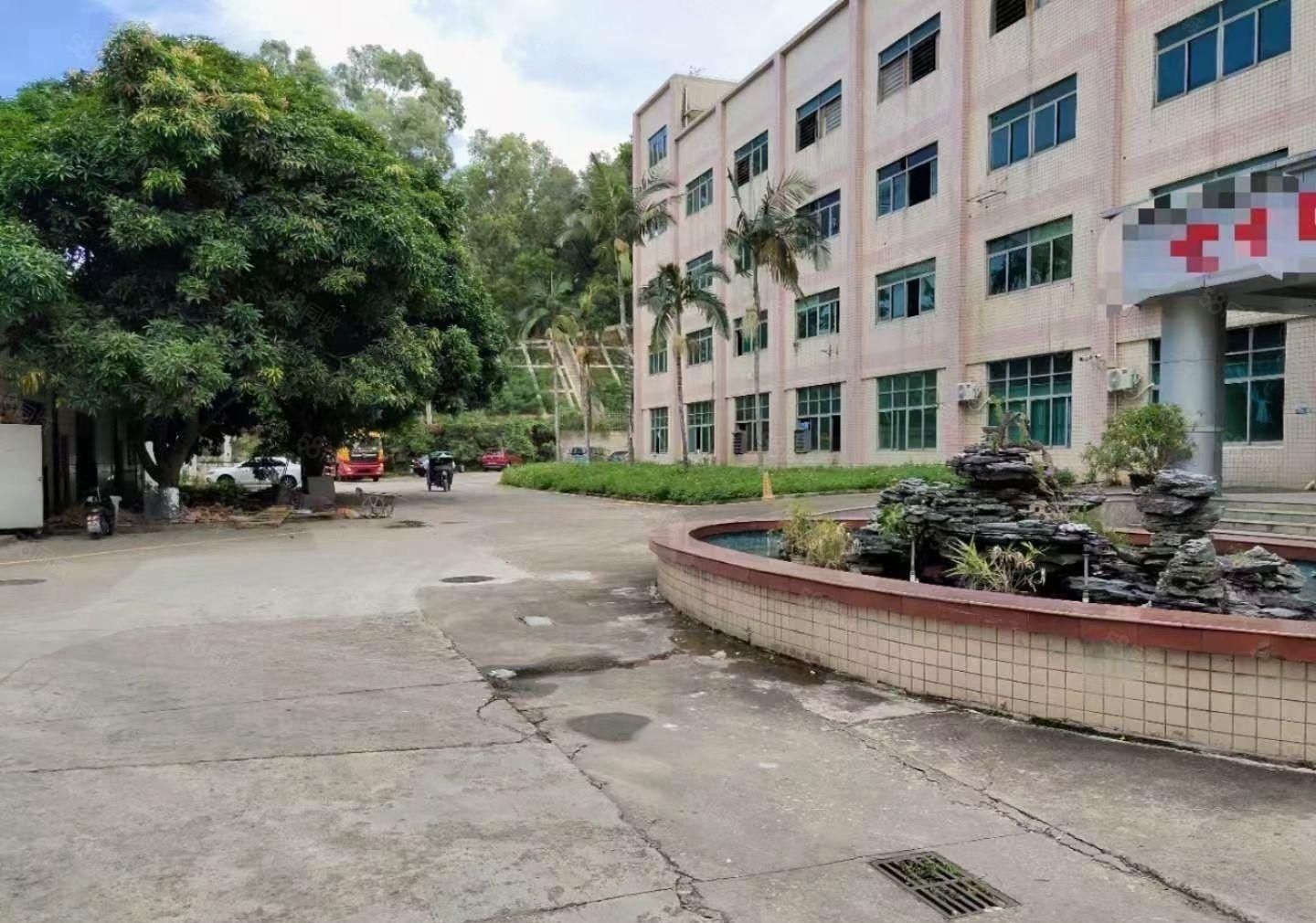 茜坑地铁口新出一楼1600平方招租