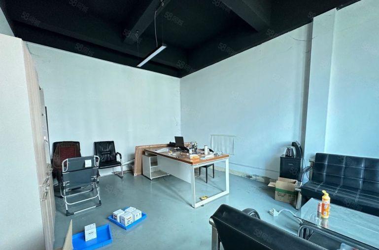 观澜章阁村委楼上400平精装修水电齐全红本厂房仓库出租