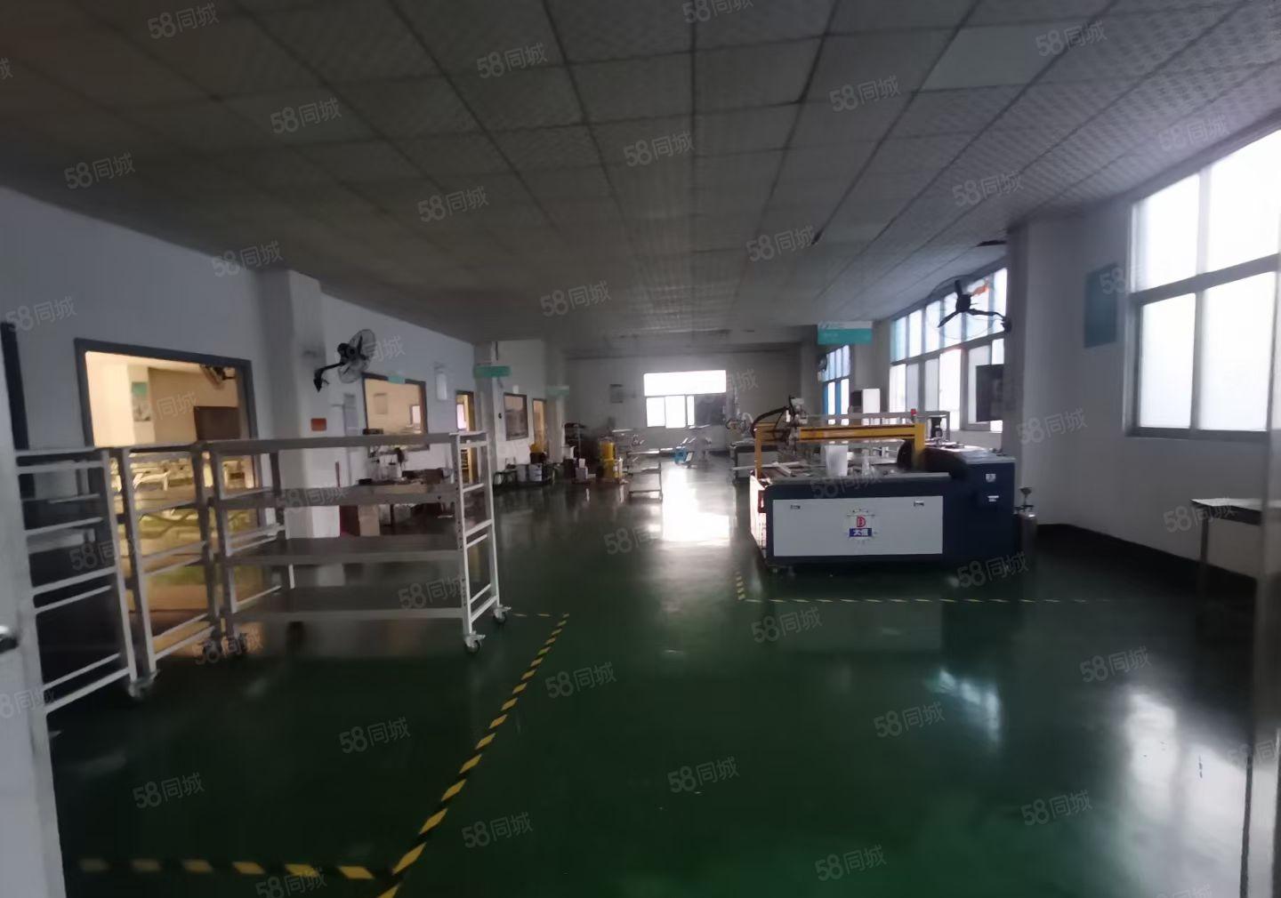 观澜福民地铁口 楼上一整层1500平精装修 没看错19元平