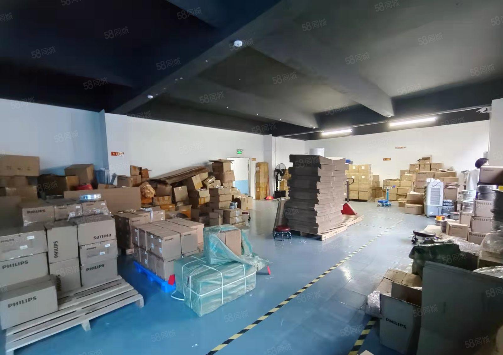 龙华油松新出楼上200平办公厂房出租