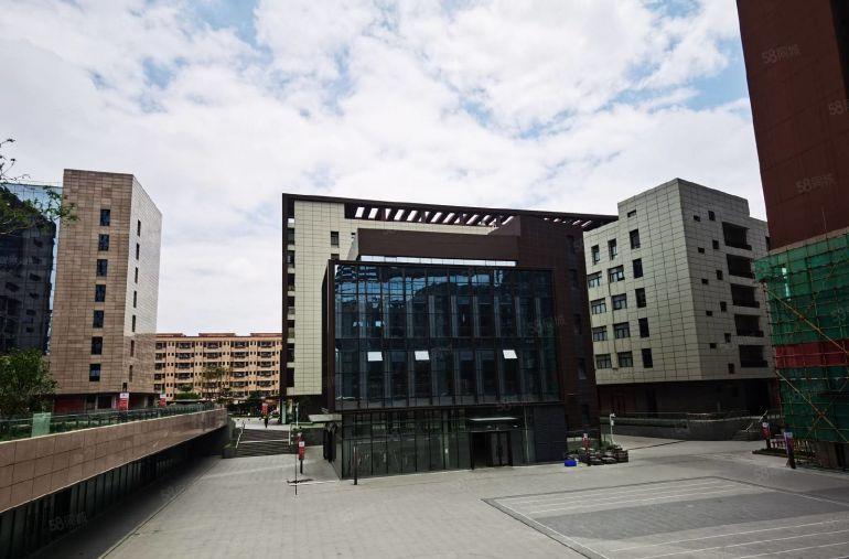 200至8000平大浪时尚小镇花园式工业园厂房仓库办公室出租