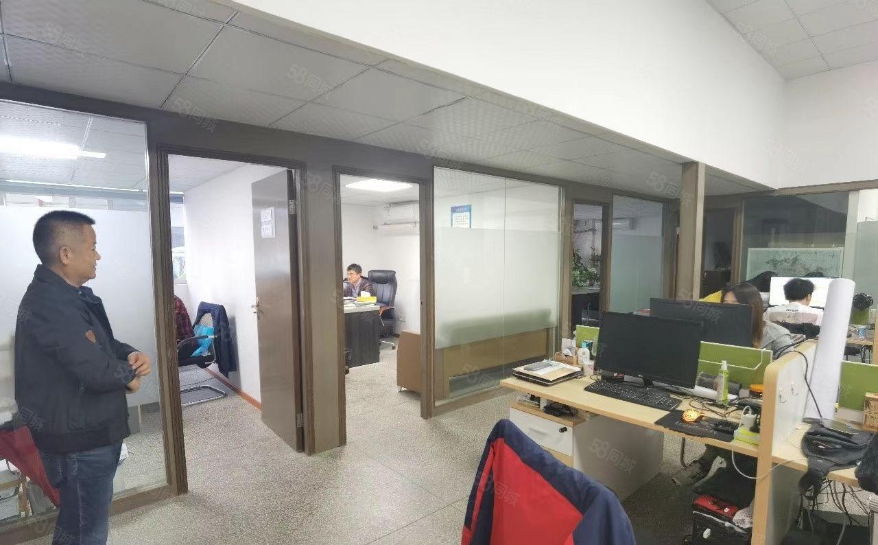 元芬地铁站新出一楼精装修带阁楼办公室出租436平方水电齐全