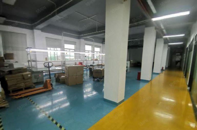 观澜梅观高速口观光路边楼上900平厂房出租转让可分租300平