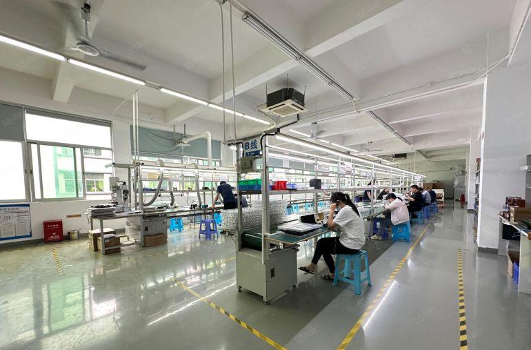 观澜大和轻轨站楼上1500平方豪华装修花园式红本厂房出租转租