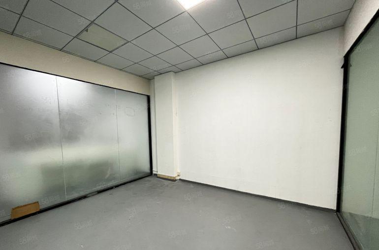 观澜桂花高速口小面积300平精装修水电齐全厂房仓库出租