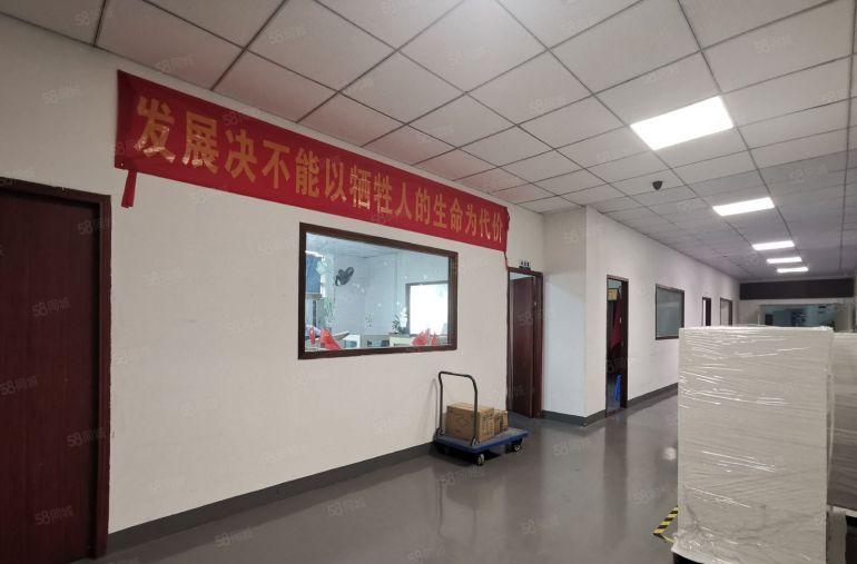 龙华原房东工业园新出单层面积2050平精装修厂房出租可分租