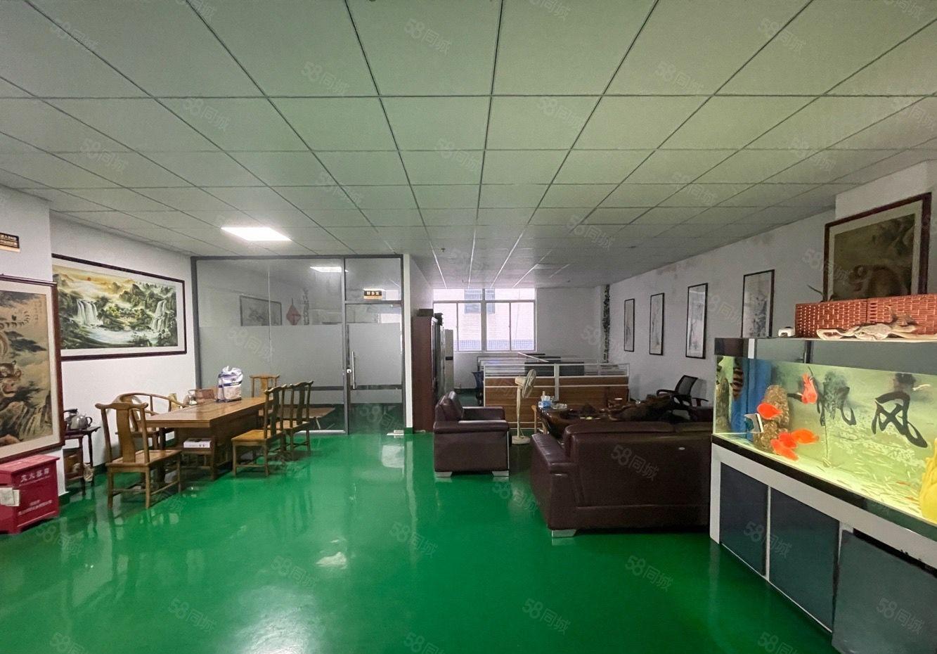 龙华大浪工业园低价厂房仓库出租3楼700平精装修园区空地大