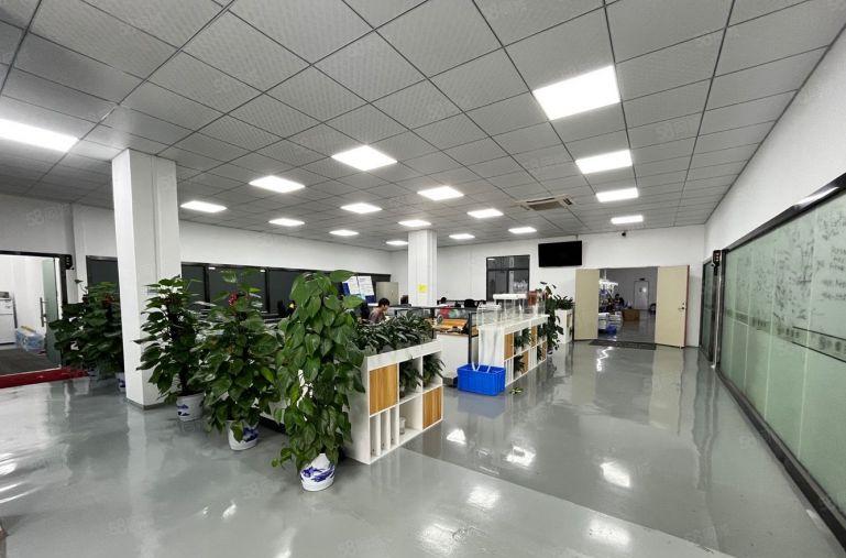 观澜地铁口精装修1000平原房东办公室厂房仓库实际面积出租