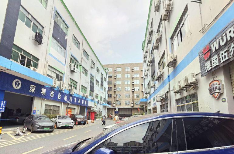 龙华布龙路一楼可以做汽修320平带阁楼有现成装修