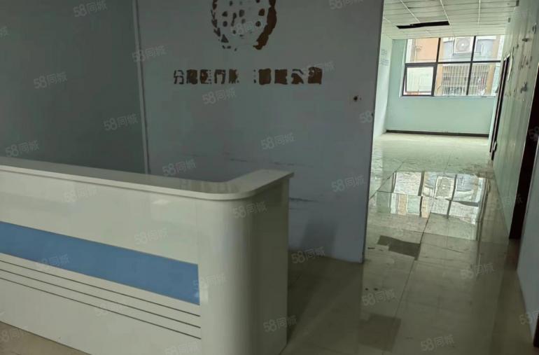 0押房东直租金临街一楼厂房出租特价龙华民治工业园可分租