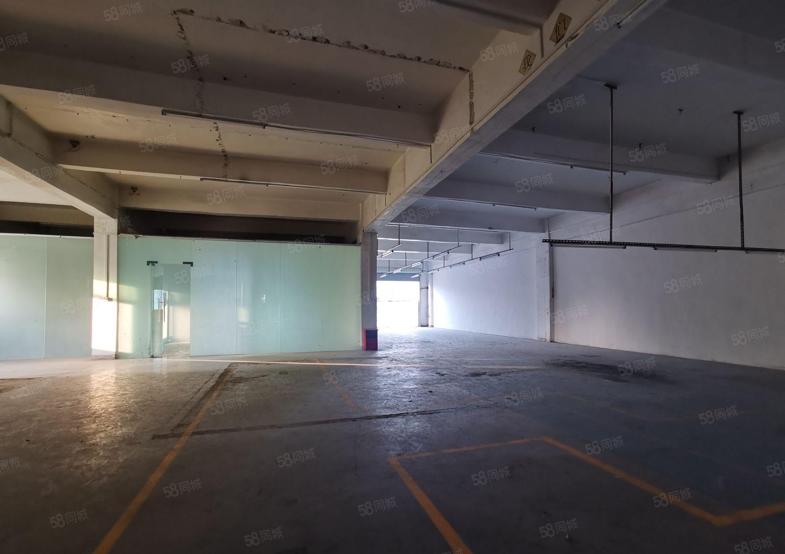 桂花主干道边佳怡工业区，楼上带装修厂房出租面积500平米