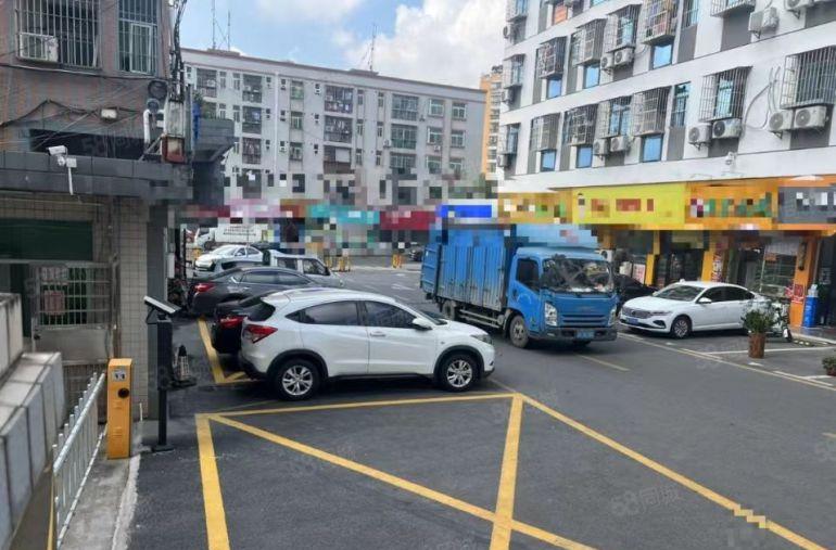 龙华观澜新田原房东红本楼上1450平，精装修，前台，价格便宜