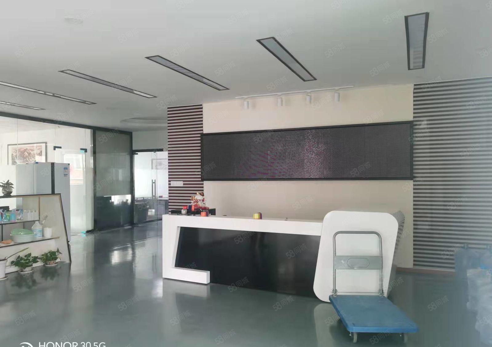 观澜松元万安小学旁原房东楼上750平带豪华装修出租