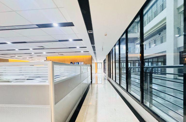 300平起龙华原房东工业上楼3000平豪华精装修办公整租分租