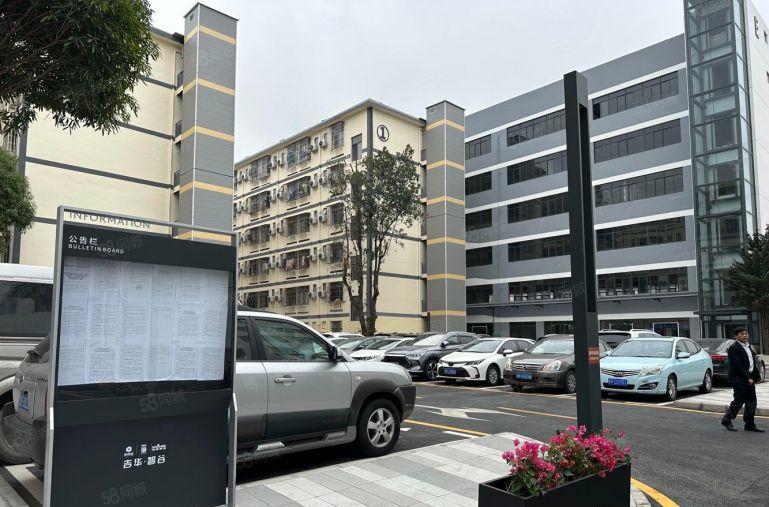 龙华大浪服装基地现成服装厂房1000平带装修拎包可生产