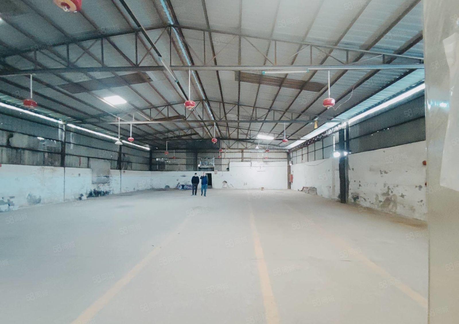 龙华一楼厂房出租1700平钢构，适合仓库生产