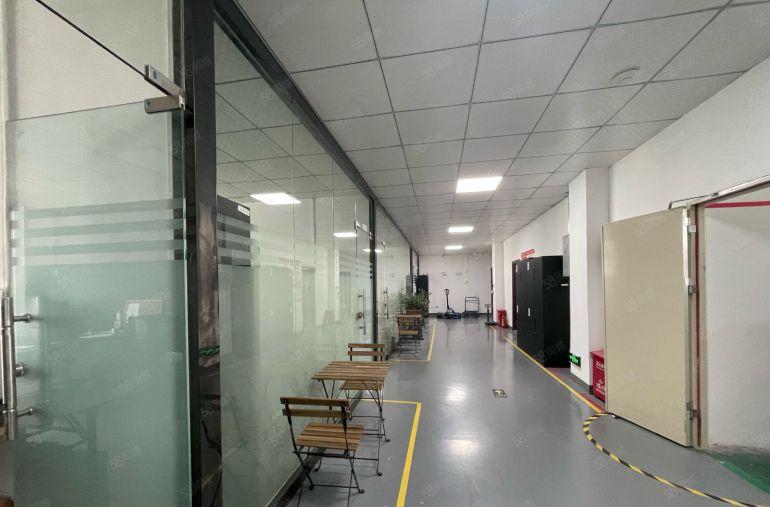 龙华汽车站整层精装修1560平方米红本工业园厂房出租