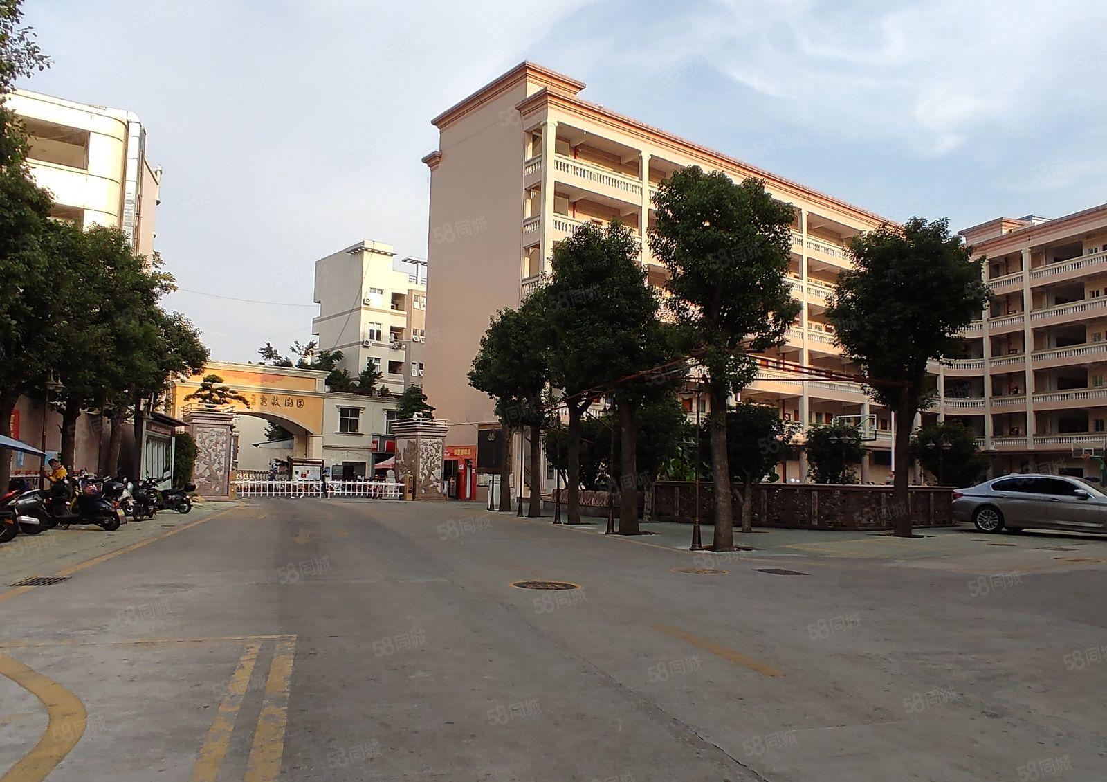 龙华观澜同富裕工业园精装修两百至两千平方可分租仓库厂房出租