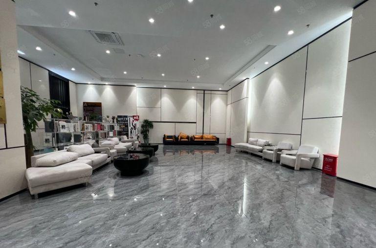 龙华民治地铁站新出1000平豪华装修，带办公室，车间价格便宜