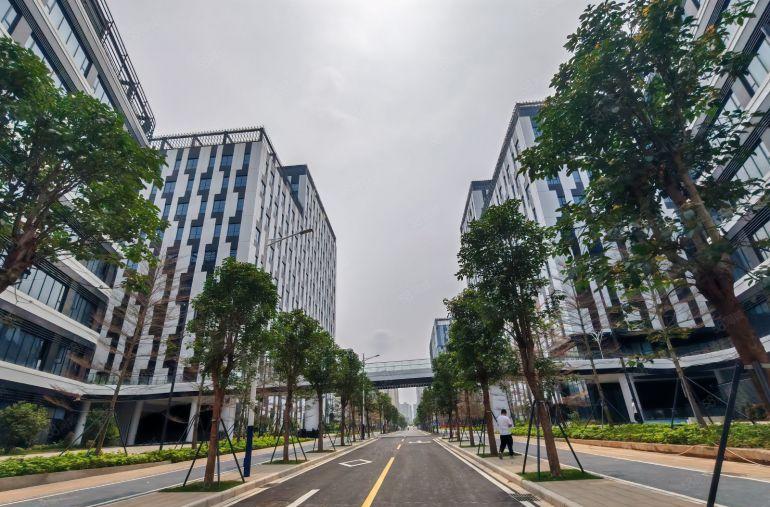 龙华油松文创园新出楼上500平办公室仓库厂房低价出租