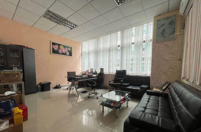 龙华大浪原房东厂房出租一楼780平，实际面积出租可进大车