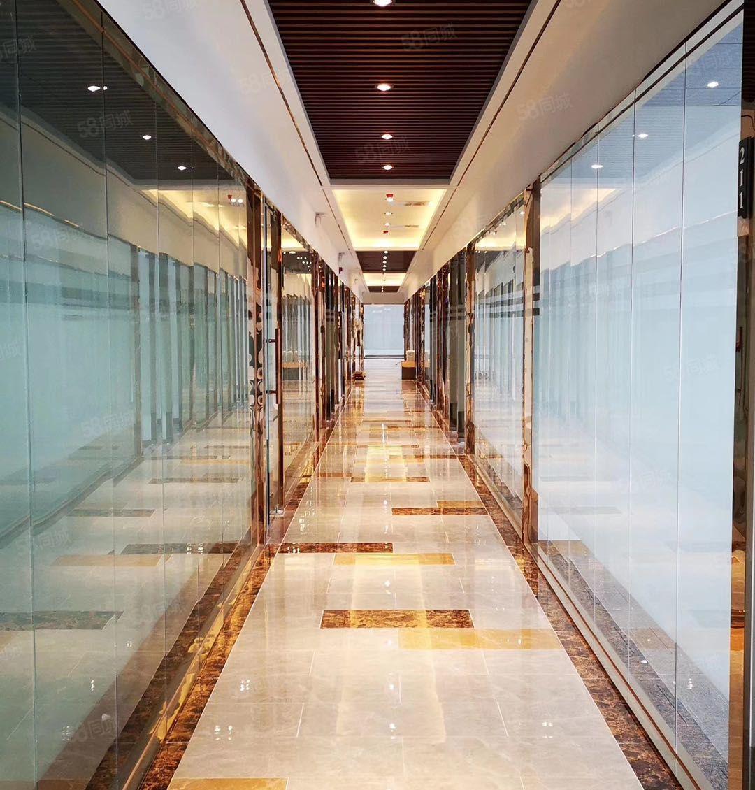 新出龙胜地铁口办公室现成带精装修142平