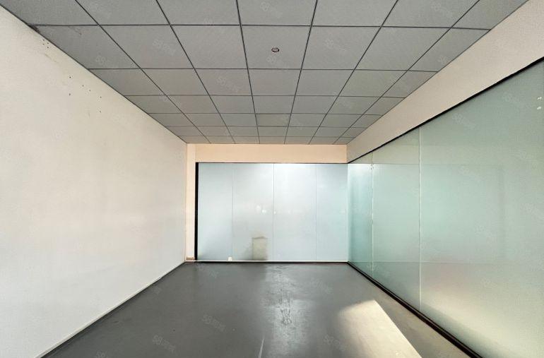 观澜桂花高速口小面积300平精装修水电齐全厂房仓库出租