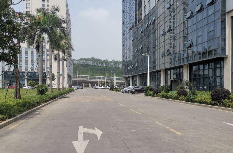 大浪100至2000平带精装修一楼厂房仓库办公室无尘车间出租