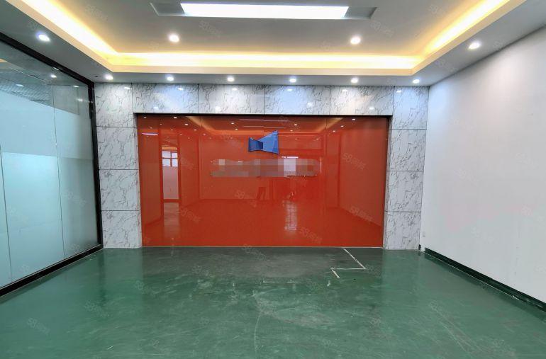 观澜牛湖地铁口附近2400平豪华精装修厂房仓库出租大小可分