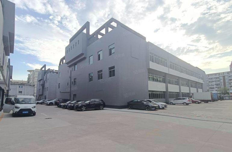 300起租 观澜红本工业园一二楼各2000平厂房出租实际面积