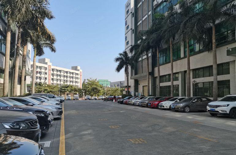 观澜牛湖地铁口工业区500平2000平标准厂房出租仓库招租