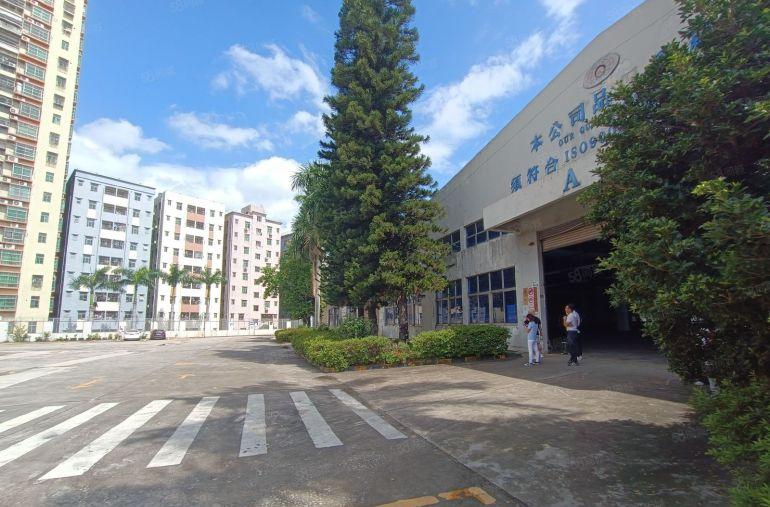 可分租龙华富士康旁独院13800平厂房仓库出租有办公楼钢构