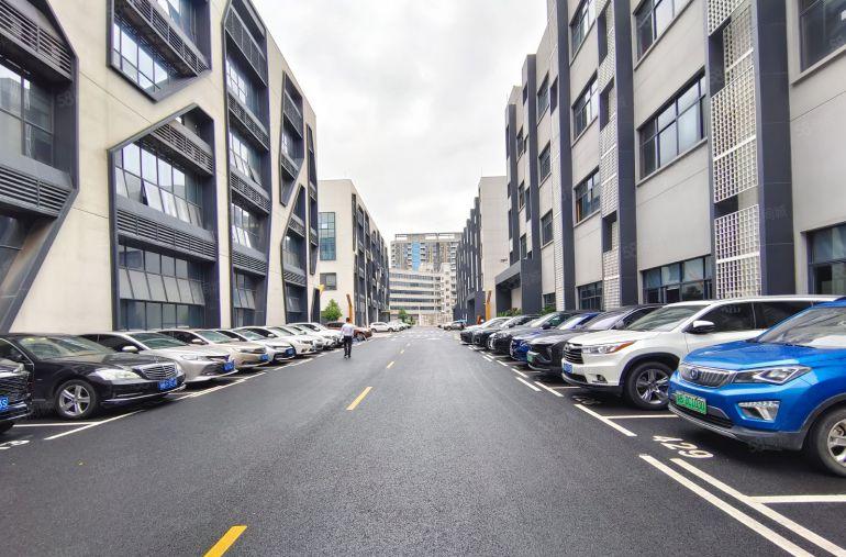 龙华大浪商业中心全新整层原房东红本精装修厂房1650出租