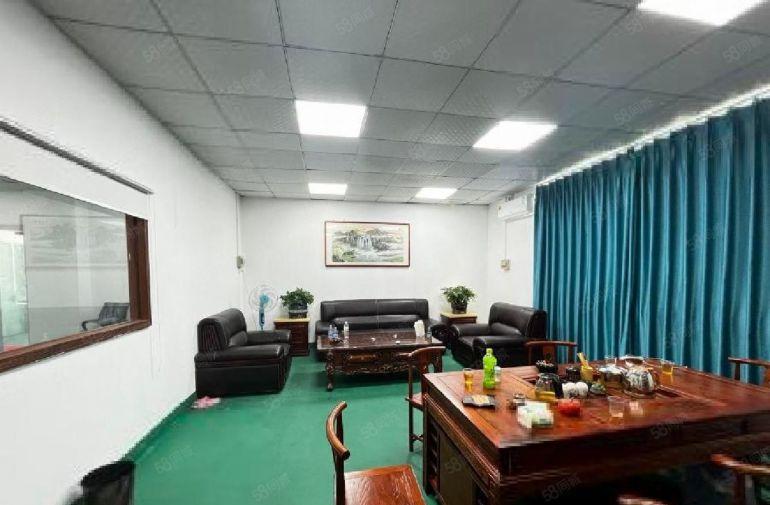 观澜章阁工业园2楼300平厂房出租带精装修 不限行业拎包入住