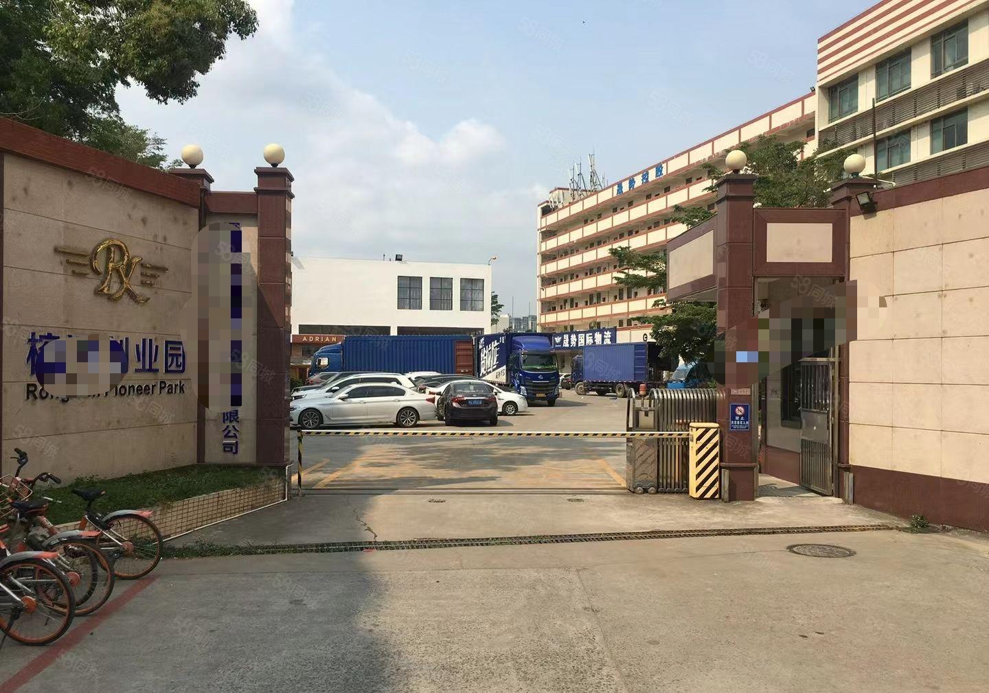 清湖北地铁口，整层，精装700平厂房，办公室出租