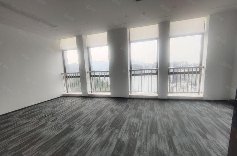 100平起租，龙华民治地铁口旁边800平精装修办公厂房出租