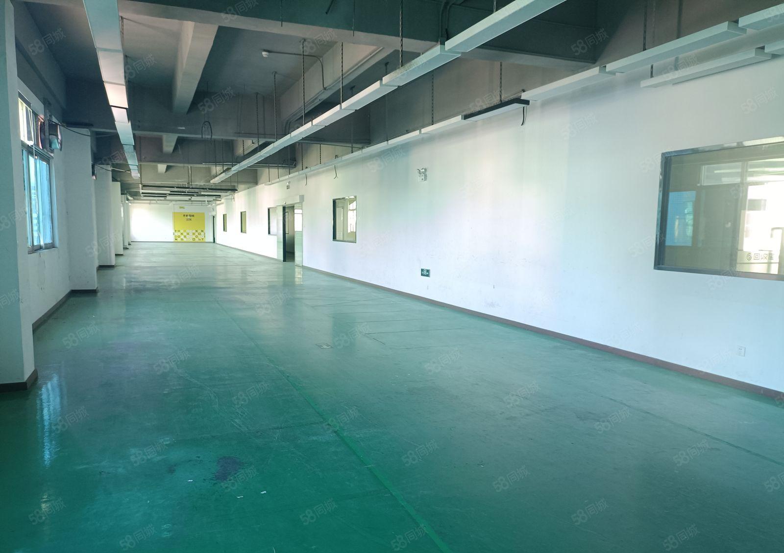 龙华清湖北地铁口附近楼3000平小分租200平空地大好进车