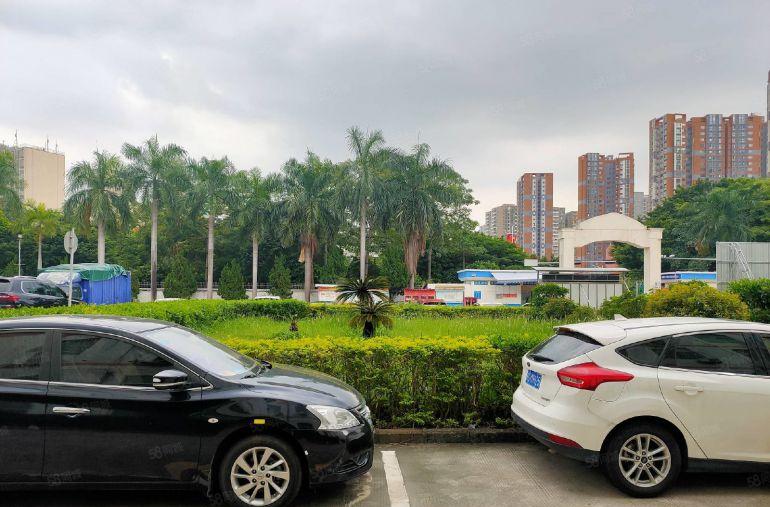 龙华清湖带装修1200平厂房出租 可分租 工业园低价仓库出租