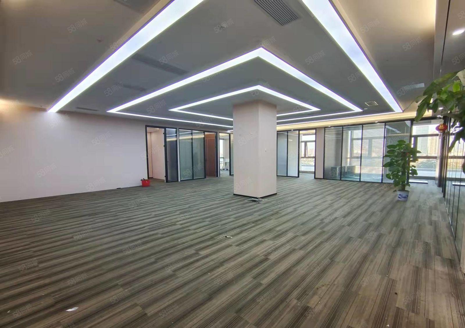 龙华油松天虹创意园新出楼上550平精装修办公室出租